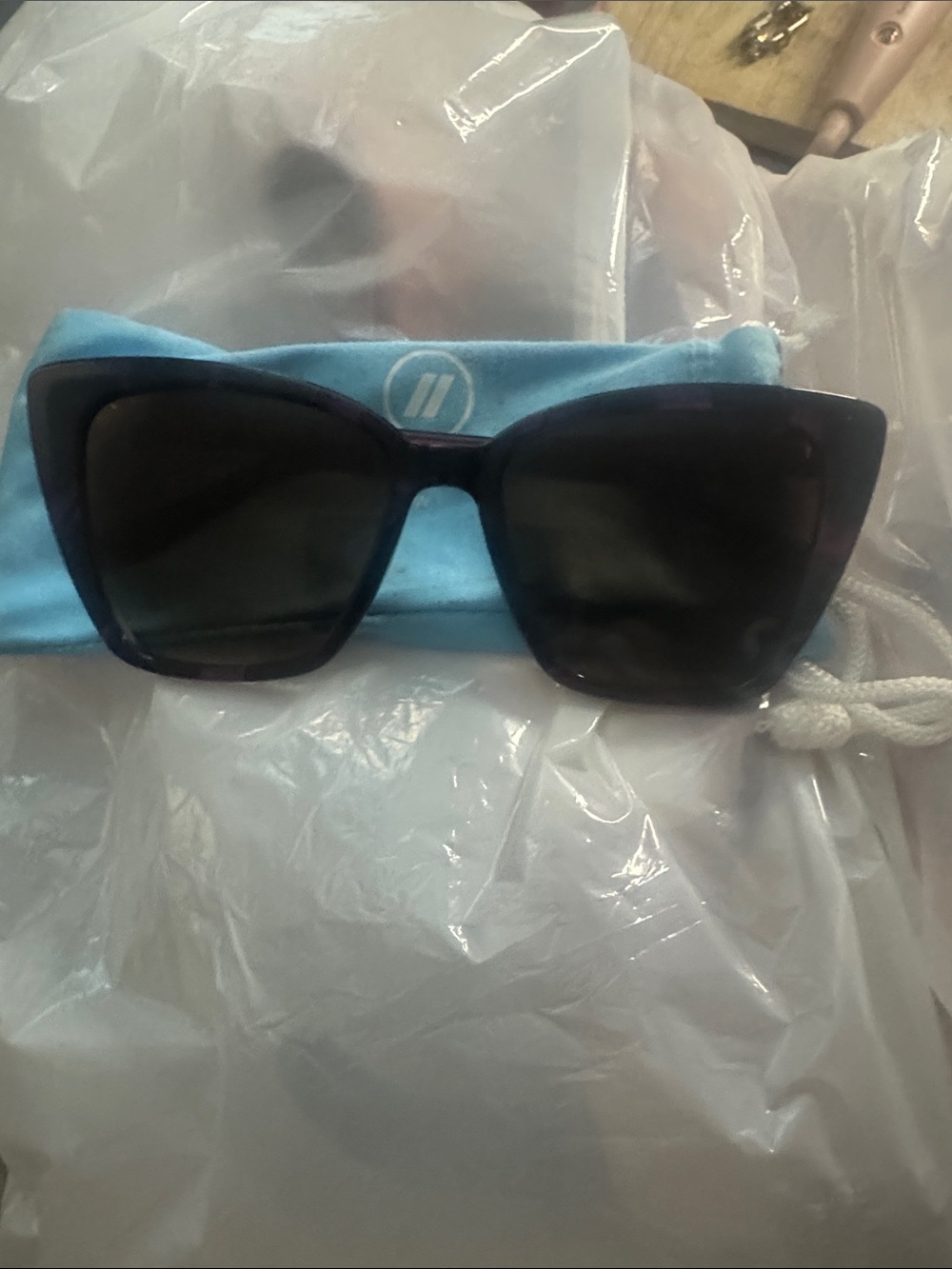Blenders Isla cherry Tory brand new no tags